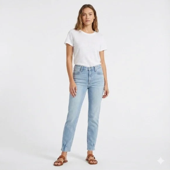 Good American Light Blue Straight Leg Jeans - Picture 1 of 12